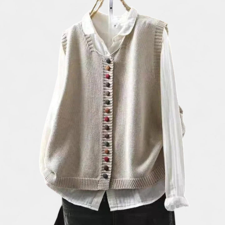 Karmen – Elegantní pletená vesta pro každodenní styl